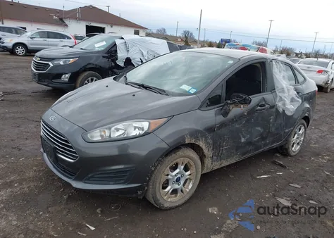 2015 Ford Fiesta Se z USA, uszkodzony, nr VIN 3FADP4BJ6FM148305